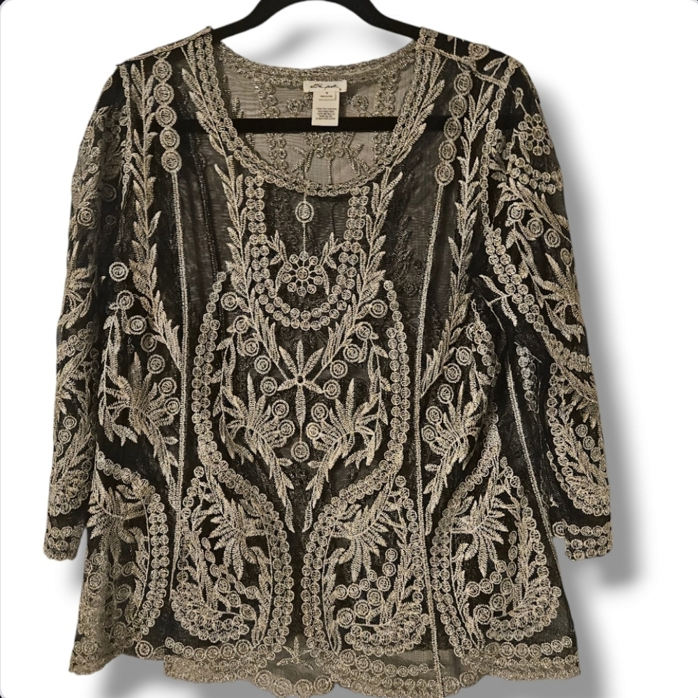 ULTRA PINK Metallic Black Gold Mesh Sheer Embroidery Scalloped Trim Top Medium
